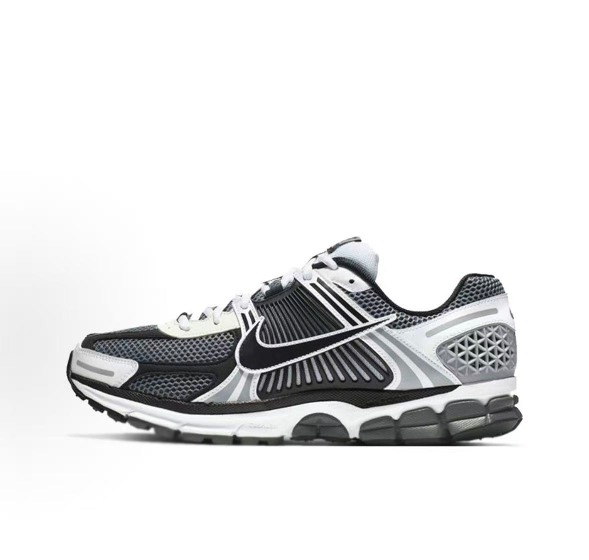 Nike Black, White & Grey Mesh Sneakers | CI1694-001