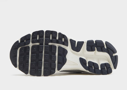 Nike Zoom Vomero 5 White & Silver Sneakers