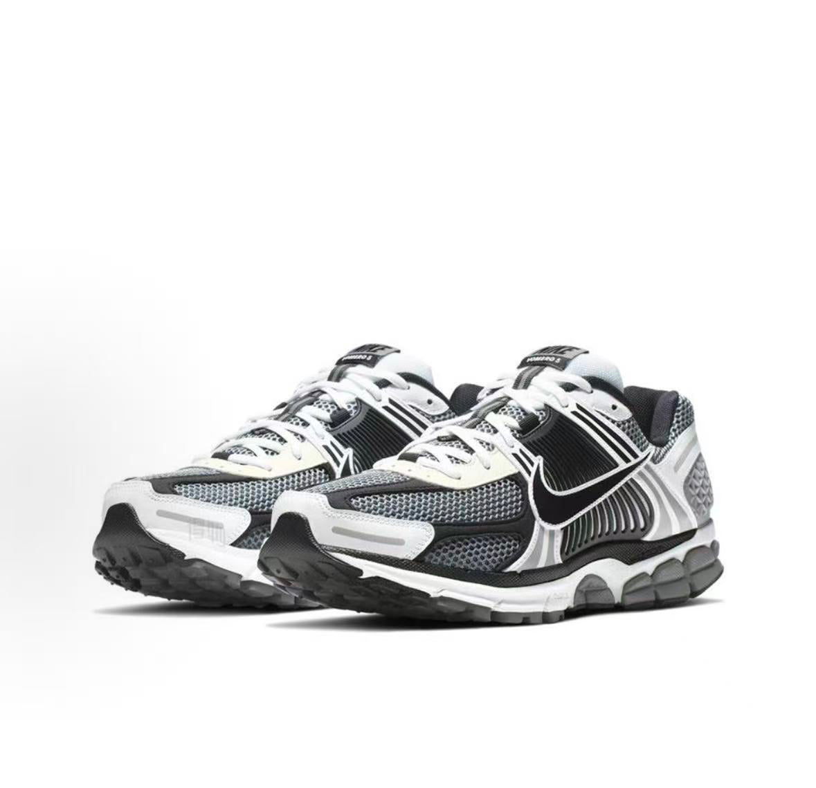 Nike Black, White & Grey Mesh Sneakers | CI1694-001